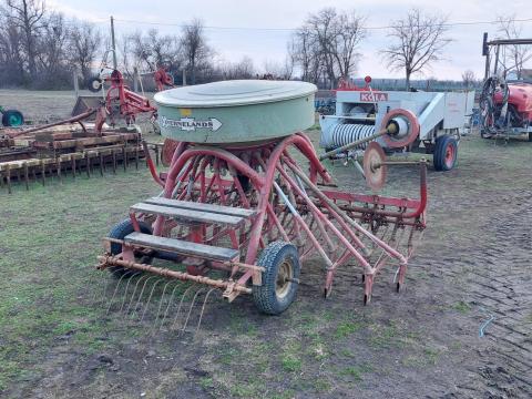 Eladó Kverneland vetőgép, 2,5 méteres, jó állapotban