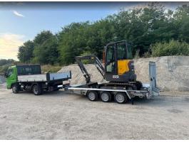 Új extra erős - 3500kg-os,  3 tengelyes gépszállító utánfutó akciósan bruttó 2.790.000 Ft