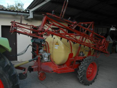 Agromehanika AGS 1500/18 permetezőgép elektronikával,  megkímélt állapotban eladó