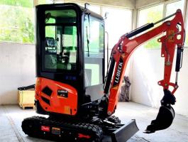 Lubeck W183 fülkés minikotró új