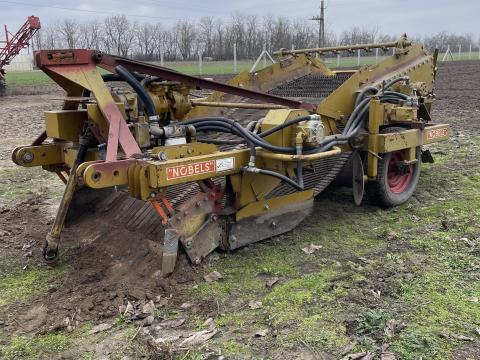 Nobels ágyáskiszedő eladó