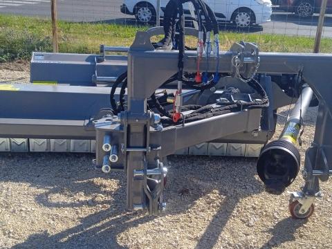 Jansen AGF 240 rézsű mulcsozó