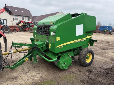 John Deere MultiCrop 623 bálázó eladó