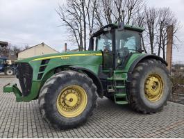 Eladó használt JD 8330 traktor