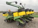 John Deere 1760 vetőgép, 12 soros kivitelben