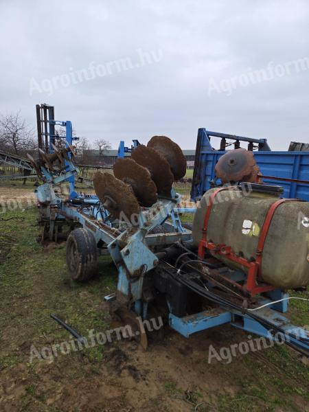 Eladó Omikron tárcsa