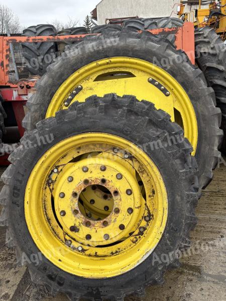 270/95R46,230/95R32 Ápoló-művelő kerék garnitúra eladó