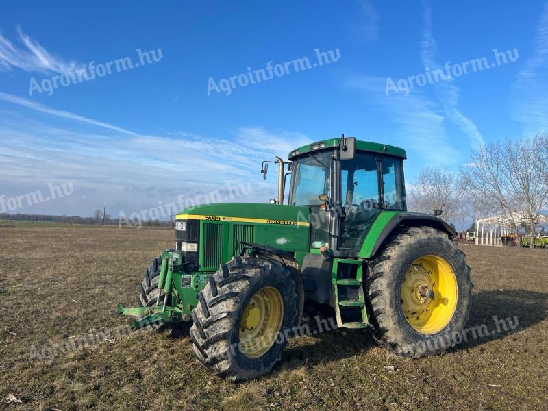 John Deere 7710