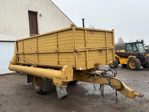 EB 8-as pótkocsi magfeltöltő csigával, 3 irányba billenő eladó