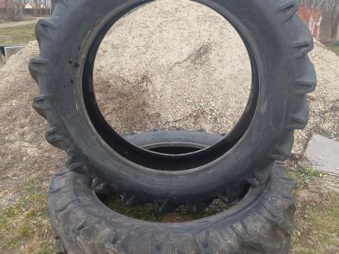 Traktor gumi Semperit eladó