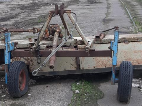 6900 Makó – Dughagyma-seprű eladó talajműveléshez