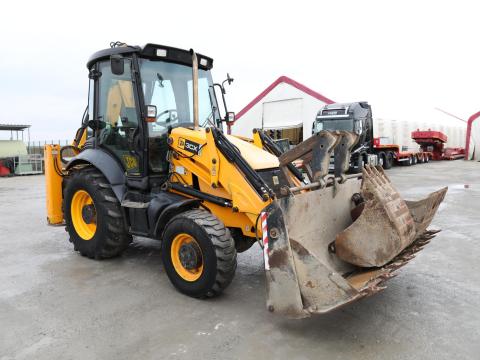Eladó JCB 3CX | 2009 | 7 600 kg | 10 900 üzemóra – JCB Contractor kotró-rakodó