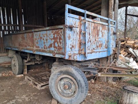 Kis gazdaság eszközei eladók