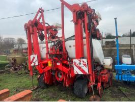 KUHN MAXIMA RT 8R, 8 SOROS TÁRCSÁS VETŐGÉP,  MŰTRÁGYAADAGOLÓVAL,  VETÉSELLENŐRZŐVEL