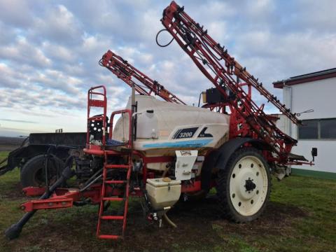 BARGRAM 3200 Fox szántóföldi permetezőgép