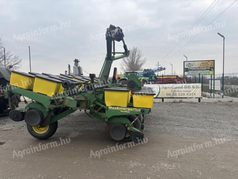 John Deere 1760 12 soros szemenkénti vetőgép