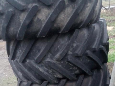 Claas, John Deere, New Holland használt gumiabroncsok Claas, John Deere, New Holland használt gumiabroncsok