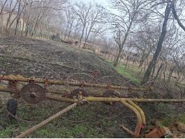 Hat kerekes rendsodró