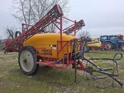 Forrás 3000/18 permetezőgép sebességarányos kijuttatással Forrás 3000/18 permetezőgép sebességarányos kijuttatással