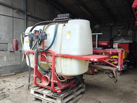 Gambetti 1200/20 szántóföldi permetező