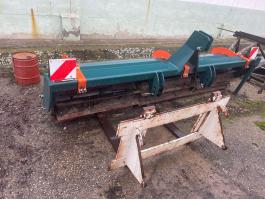 Száraprító henger