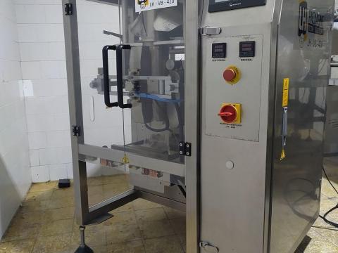 LH Packaging LH-VB-420 csomagológép eladó