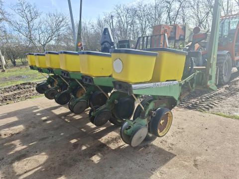 John Deere 7200[1750] vetőgép eladó