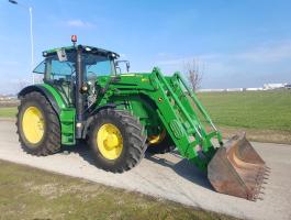 John Deere 6150R traktor John Deere 643R homlokrakodóval eladó