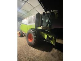 Eladó CLAAS Mega 360 kombájn, jó állapotban Mercedes motorral