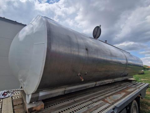Saválló tartály 17000l rozsdamentes acél dupla falas  nitrosol tárolásra