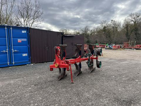 Vogel&Noot Permanit 950 / 3 fejes váltvaforgató eke eladó