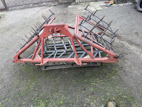 Összehajtható 4 levelű borona Összehajtható 4 levelű borona