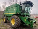 John Deere W650 kombájn,  gabonaasztallal,  vágóasztalszállító kocsival