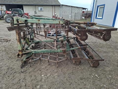 Kombinátor Kombinátor