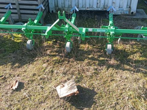 Sorközművelő töltögetőkapa eladó Sorközművelő töltögetőkapa eladó