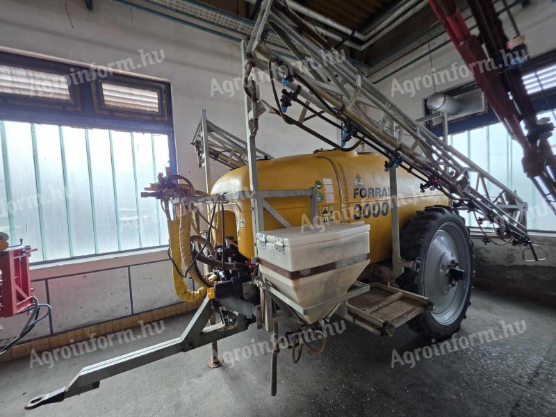 Forrás 3000/18 vontatott permetező