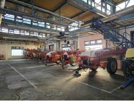 18 db szántóföldi permetező Makón