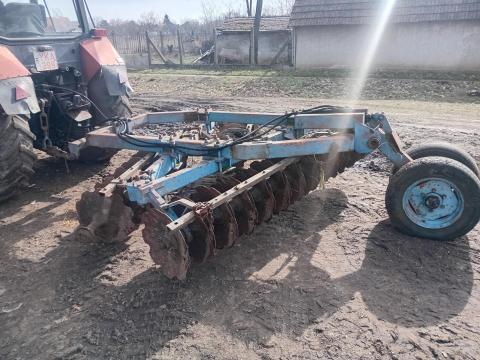 FFT 3 méteres tárcsa eladó