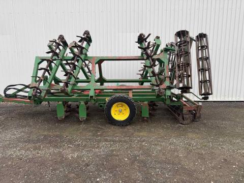 Ásóborona eladó – 4,2 m munkaszélességű, keveset használt