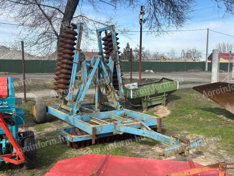 Leták 5,2 vontatott gyűrűshenger