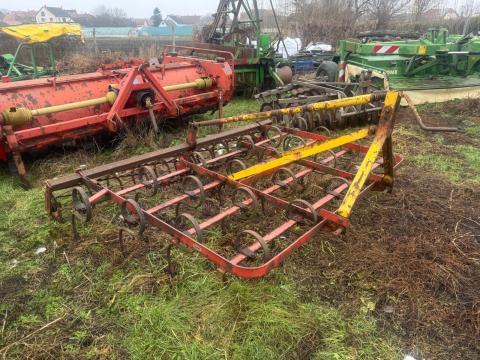 BECKER 270-ES RUGÓSKAPÁS KOMBINÁTOR RÖGTÖRŐHENGERREL