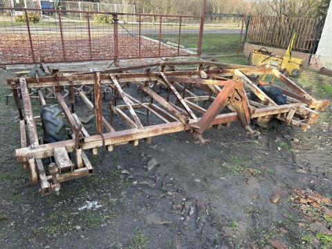 Szántóföldi kultivátor eladó Szántóföldi kultivátor eladó