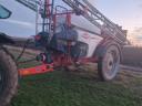 Kuhn Lexis 3000, 28 m alumínium kerettel, rúd kormányzással