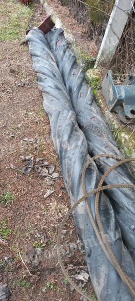 Kuhn rc 300 gr szár roppantó henger