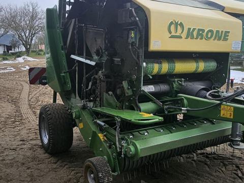 Krone Comprima F155 XC körbálázó eladó Krone Comprima F155 XC körbálázó eladó