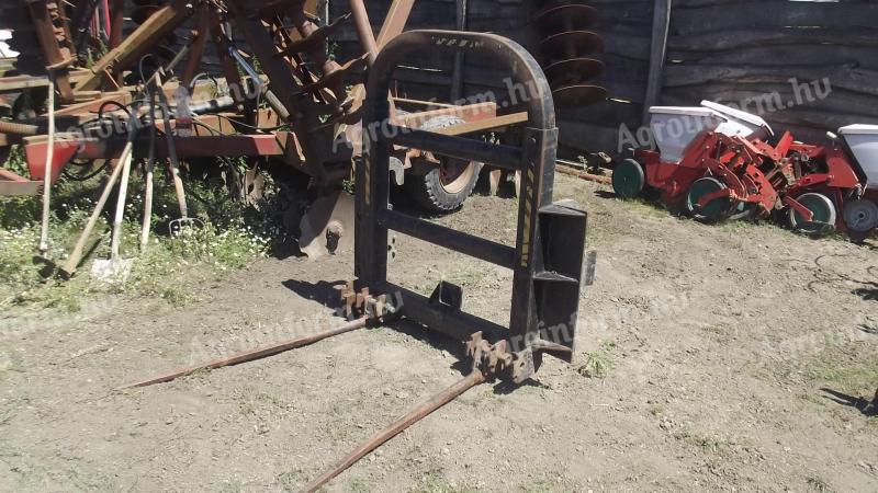 Bálatüske eladó rakodógépre