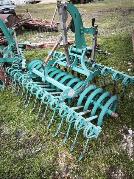 Kverneland Packomat C váltva forgatós ekéhez szerelhető elmunkáló