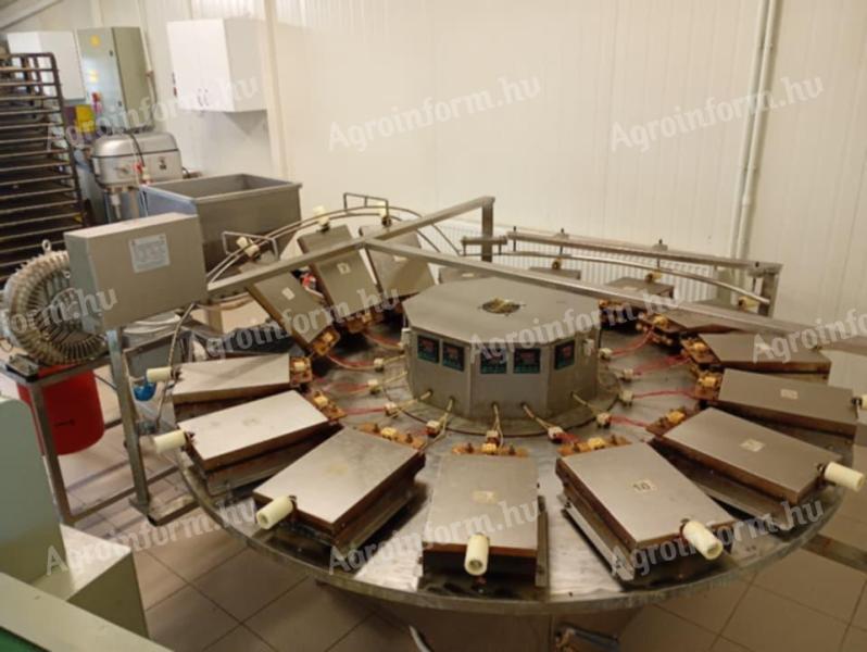 Gofri készítő gépsor dagasztóval és kiszedőgéppel