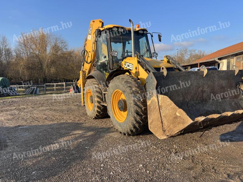 JCB 4CX jó állapotban, 9200 üzemórával, klímás
