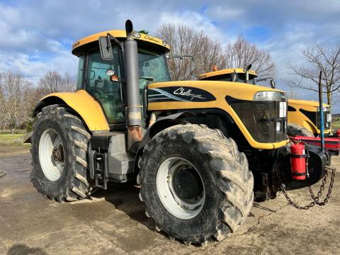 CHALLENGER MT 665 B